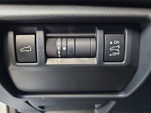 Certified 2026 Subaru Forester Premium image 25