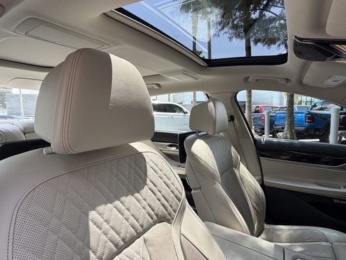 Used 2016 BMW 740i RWD image 46