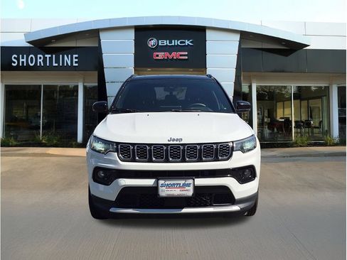 Used 2024 Jeep Compass Limited AWD/4WD image 8