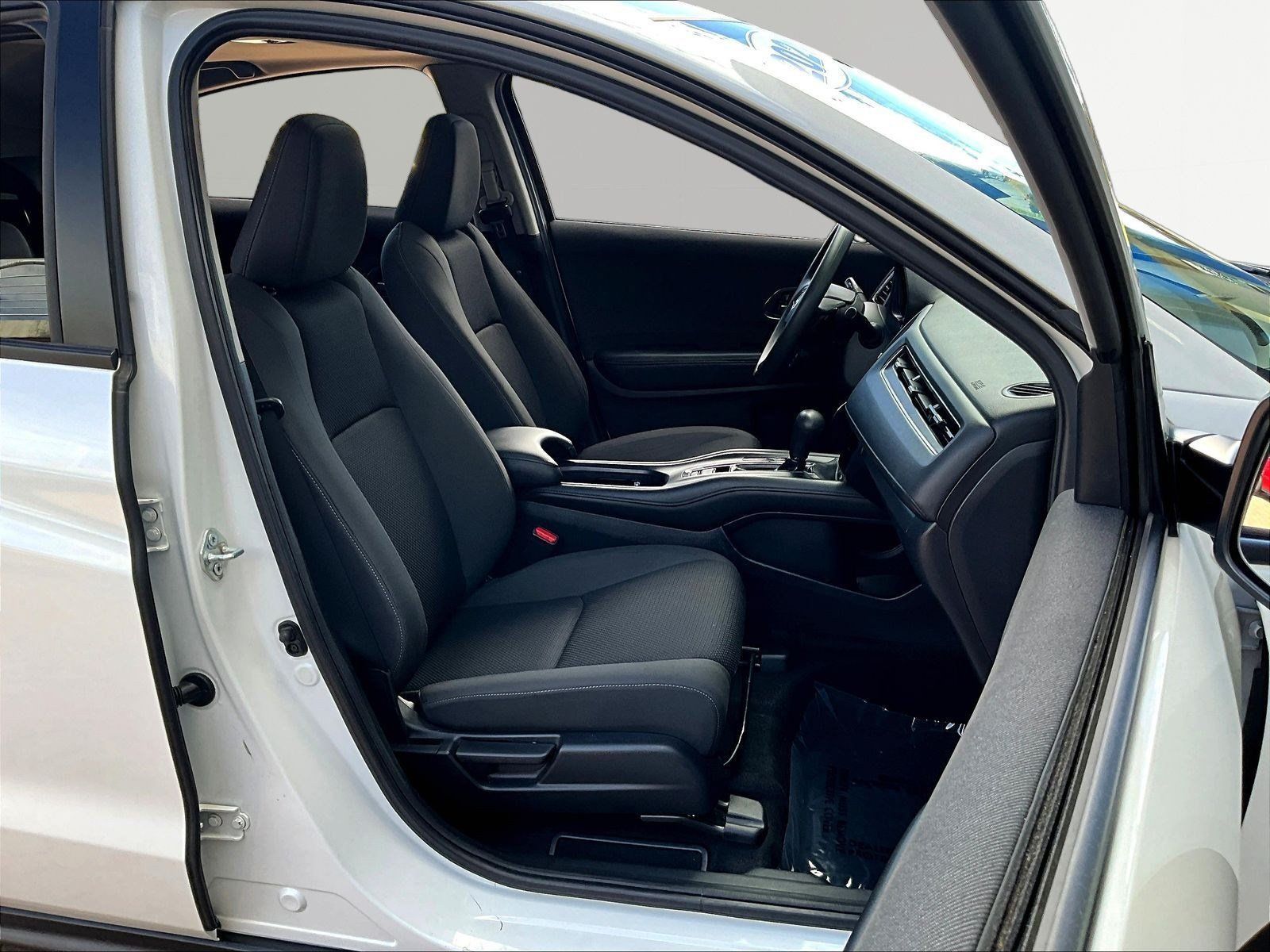 Used 2021 Honda HR-V EX image 27