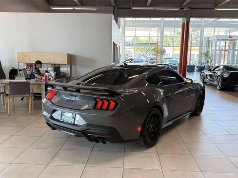 Used 2025 Ford Mustang GT Premium w/ GT Performance Package RWD image 3