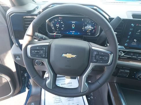 New 2026 Chevrolet Silverado 3500 LT w/ All Star Edition AWD/4WD image 17