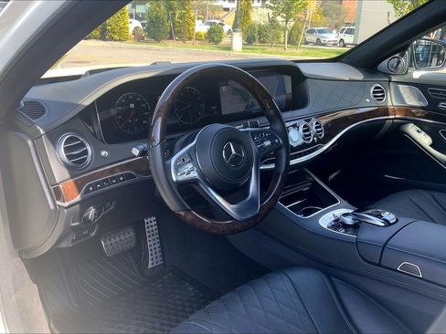 Used 2018 Mercedes-Benz S 560 4MATIC Sedan image 17