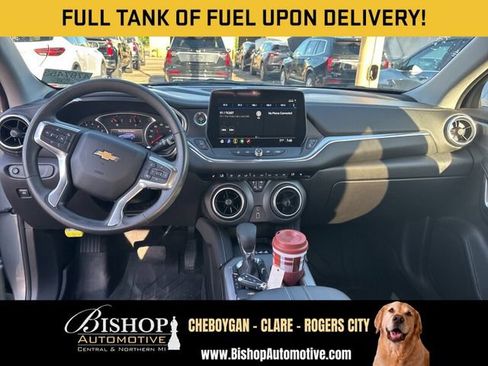 Used 2023 Chevrolet Blazer LT w/ Convenience Package AWD/4WD image 2