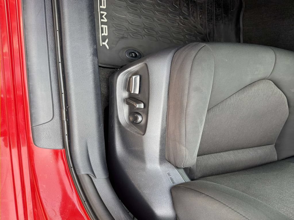 Used 2024 Toyota Camry LE FWD image 19