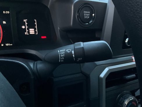 New 2025 Toyota Tacoma SR5 image 32