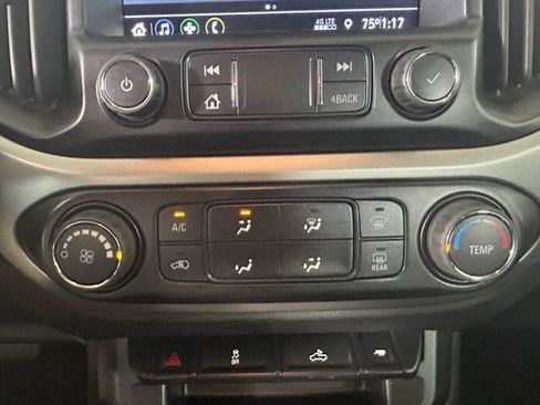 Used 2022 Chevrolet Colorado LT w/ LT Convenience Package AWD/4WD image 22