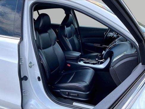 Used 2020 Acura TLX FWD image 7