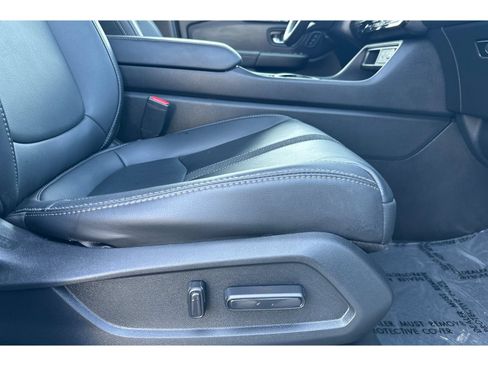 Used 2024 Honda Pilot Touring image 24