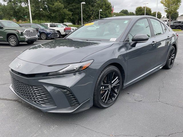 Used 2025 Toyota Camry SE FWD image 2