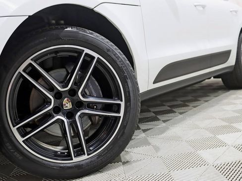 Used 2021 Porsche Macan AWD/4WD image 4