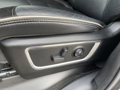 Certified 2021 RAM 1500 Laramie AWD/4WD image 12