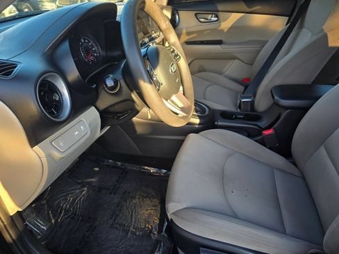 Used 2019 Kia Forte LXS FWD image 22
