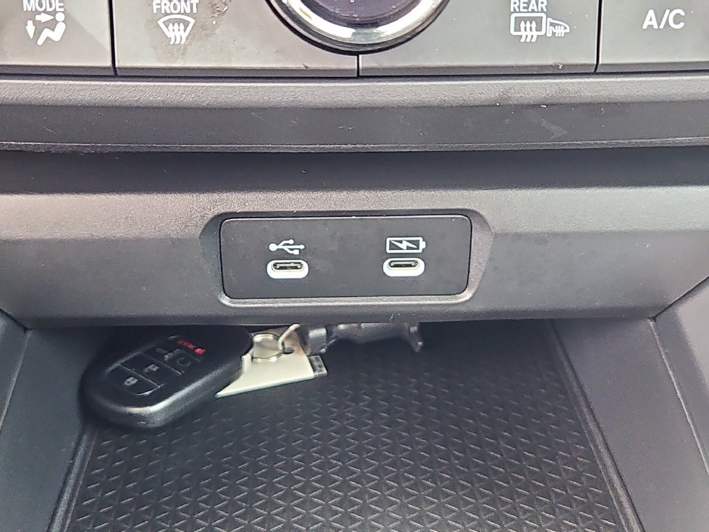 Used 2025 Honda Accord SE image 17