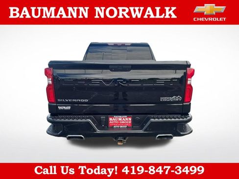 Used 2021 Chevrolet Silverado 1500 High Country w/ Technology Package AWD/4WD image 7