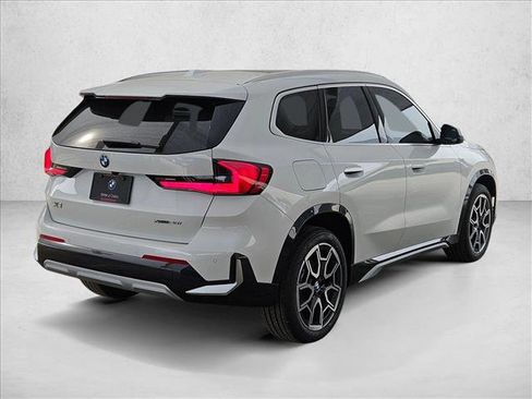 Used 2026 BMW X1 xDrive28i w/ Technology Package AWD/4WD image 2