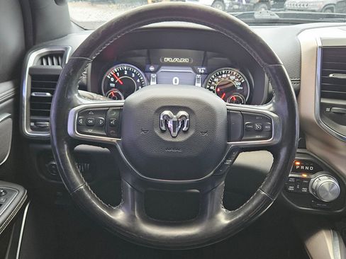 Used 2019 RAM 1500 Laramie AWD/4WD image 15