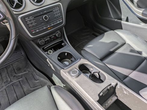 Used 2017 Mercedes-Benz GLA 250 4MATIC image 24