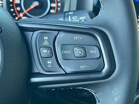 New 2025 Jeep Gladiator Mojave image 29