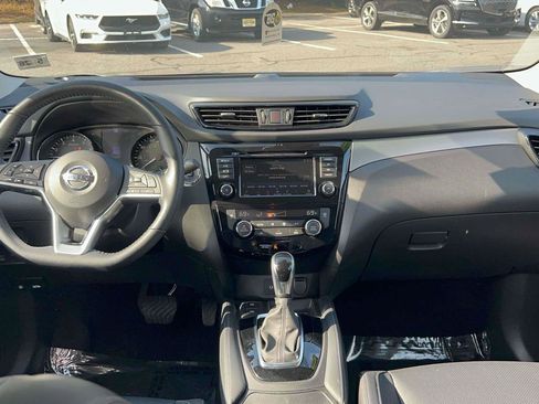 Used 2020 Nissan Rogue Sport SL AWD/4WD image 26