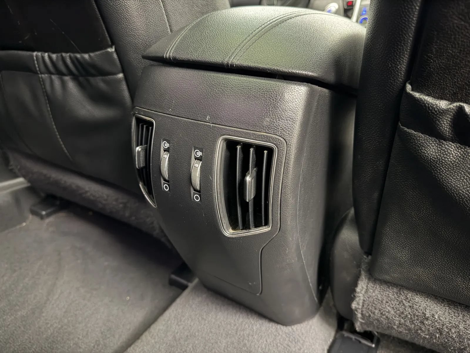 Used 2013 Hyundai Sonata Limited w/ Premium Pkg FWD image 26