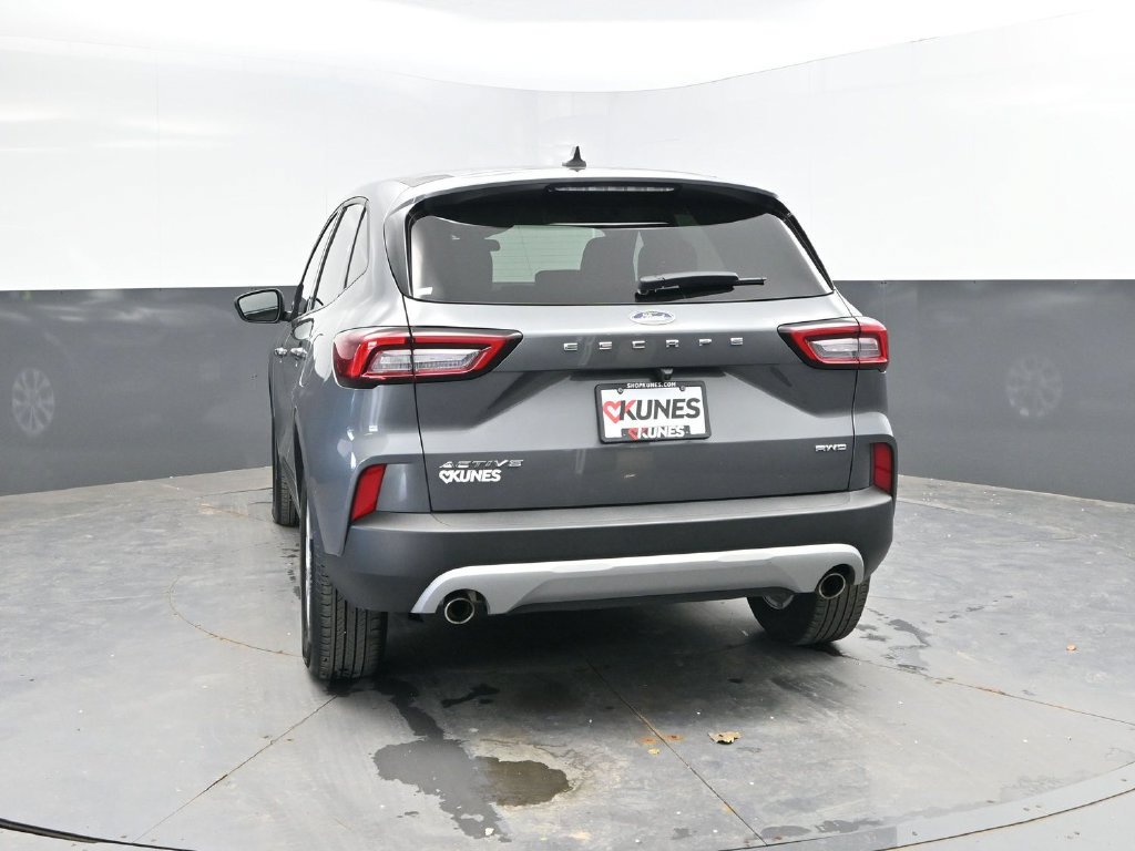 Used 2025 Ford Escape Active AWD/4WD image 6