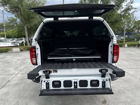 Used 2024 GMC Sierra 2500 SLE w/ SLE Value Package; AWD/4WD image 25