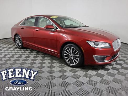 Used 2017 Lincoln MKZ Premiere image 1