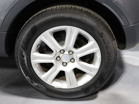 Used 2018 Land Rover Range Rover Evoque SE AWD/4WD image 38