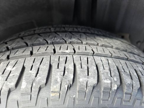 Used 2013 Ford Explorer XLT FWD image 84