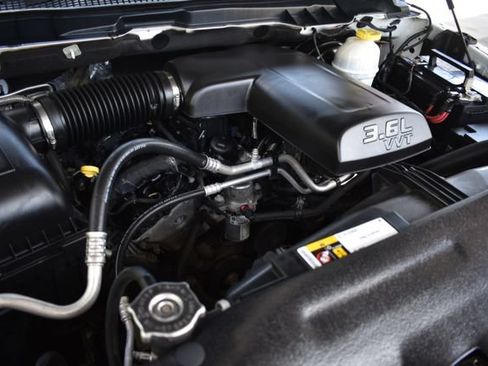 Used 2019 RAM 1500 Classic Tradesman RWD image 17
