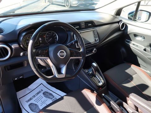 Used 2020 Nissan Versa SR image 6