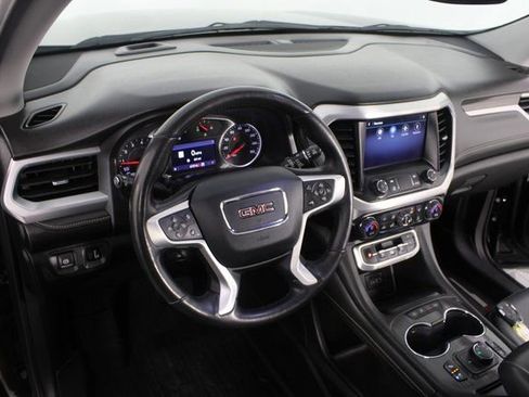 Used 2021 GMC Acadia SLT w/ Preferred Package image 9