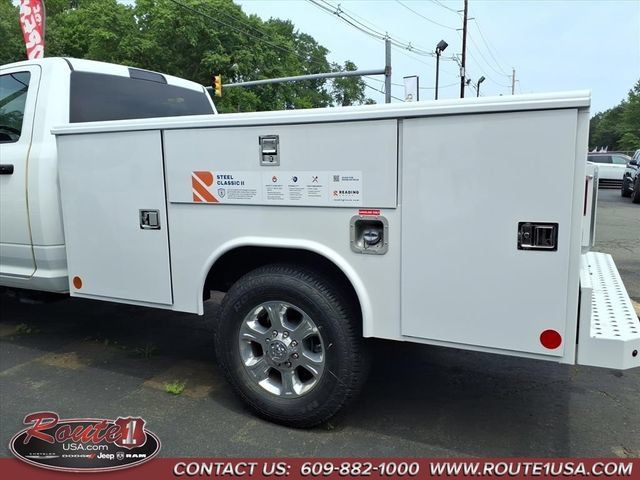 New 2026 RAM 3500 Tradesman w/ Chrome Appearance Group A AWD/4WD image 8