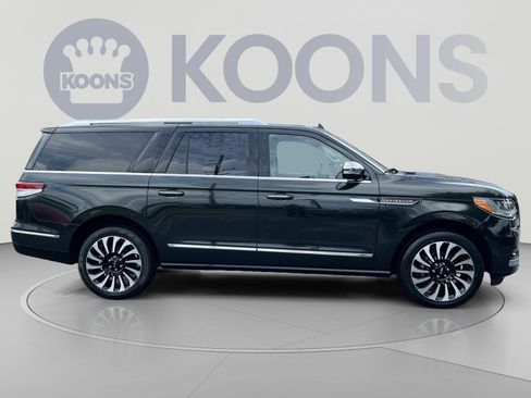 Used 2024 Lincoln Navigator L Black Label AWD/4WD image 8