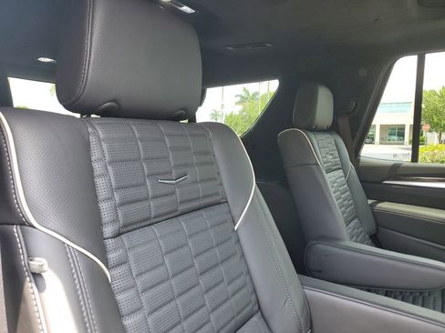 Certified 2025 Cadillac Escalade Sport Platinum AWD/4WD image 26