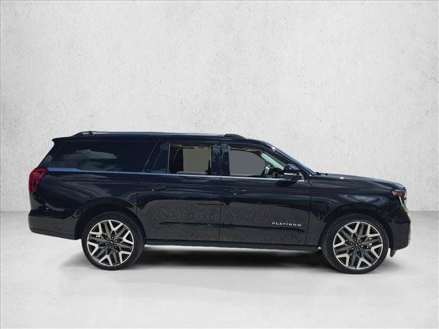 Used 2026 Ford Expedition Max Platinum w/ Platinum Ultimate Package AWD/4WD image 4