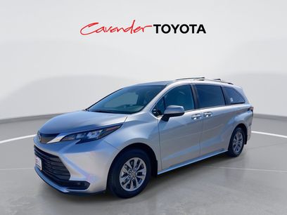 Certified 2025 Toyota Sienna LE