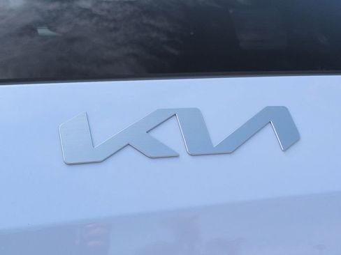 New 2026 Kia EV9 Light RWD image 32