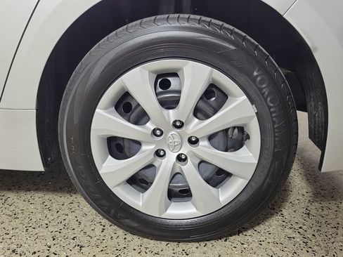 Used 2026 Toyota Corolla LE FWD image 8