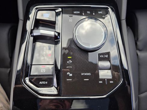 New 2025 BMW i5 M60 w/ Premium Package AWD/4WD image 24