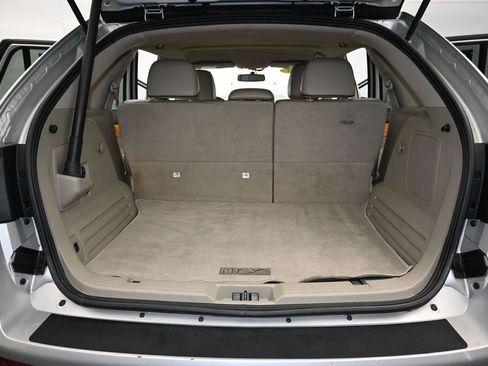 Used 2015 Lincoln MKX FWD w/ Equipment Group 101A image 9