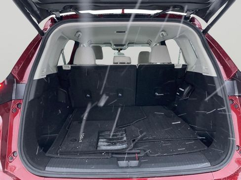 Used 2025 Nissan Rogue SV image 9