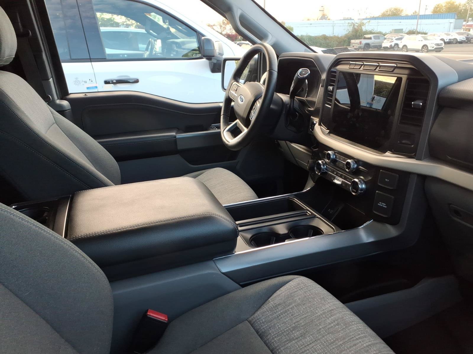 Used 2021 Ford F150 XLT w/ Equipment Group 302A High AWD/4WD image 4