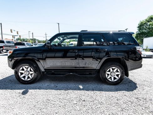 Used 2016 Toyota 4Runner Trail AWD/4WD image 19