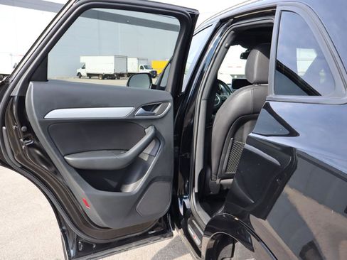 Used 2018 Audi Q3 2.0T Premium AWD/4WD image 17