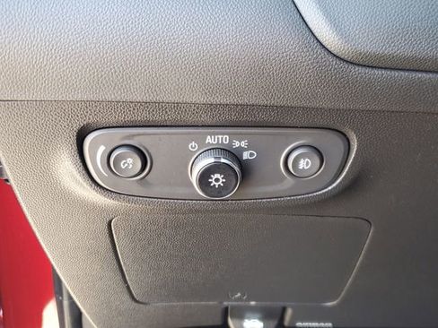 Used 2023 Buick Encore GX Preferred w/ Cold Weather Comfort Package FWD image 17
