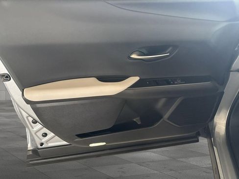 Certified 2025 Lexus UX 300h UX 300h F SPORT Design image 25