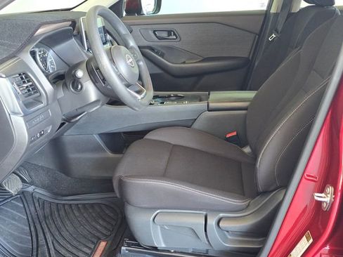 Used 2023 Nissan Rogue S FWD image 16