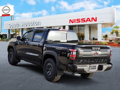 New 2025 Nissan Frontier PRO-4X w/ Interior Protection Package image 3